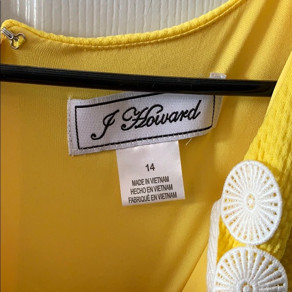 Yellow Dress! - Picture 3 of 3